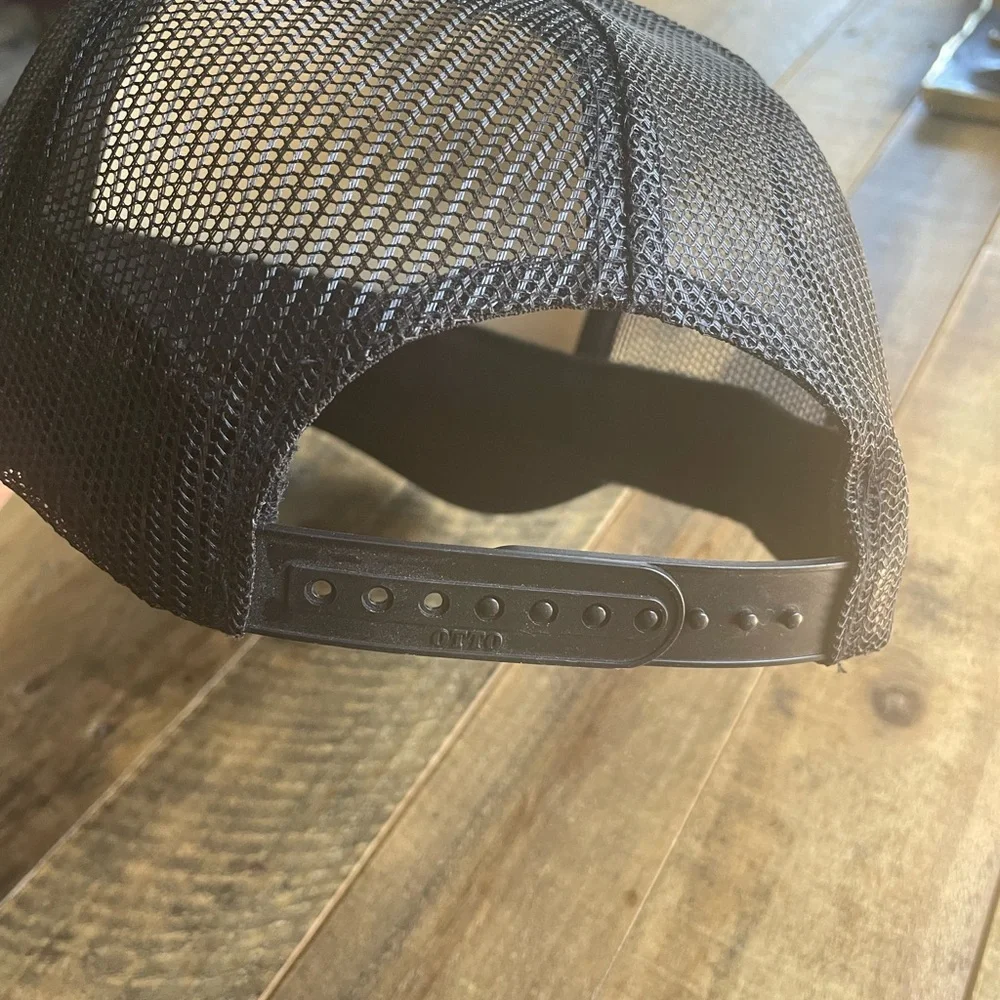 Axel Co Trucker Hat - Picture 4 of 6